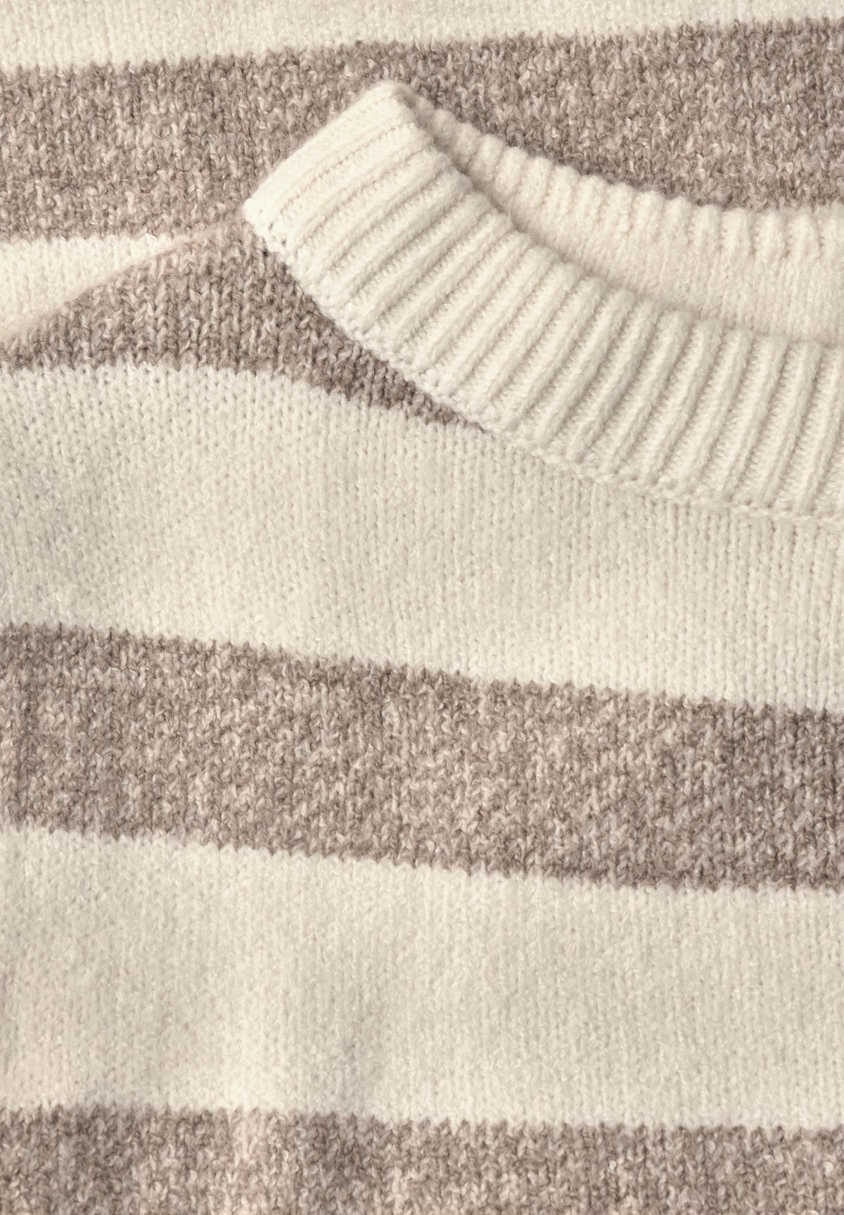 Pullover mit Boat Neck und Streifen