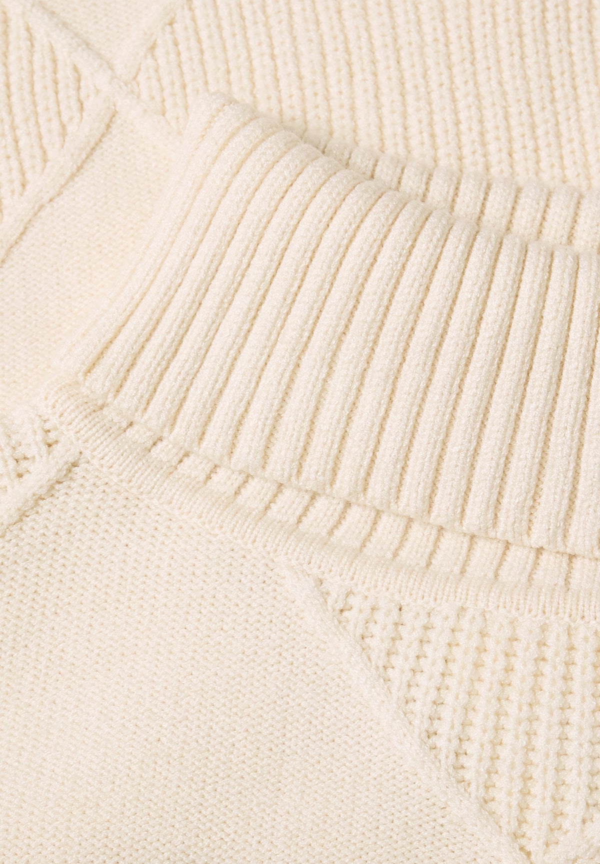 Pullover mit Rollkragen und Strukturmix