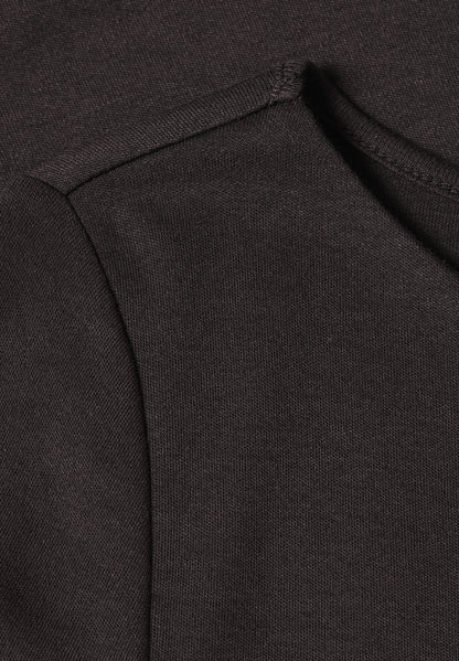 Basic Shirt mit U-Boot-Ausschnitt