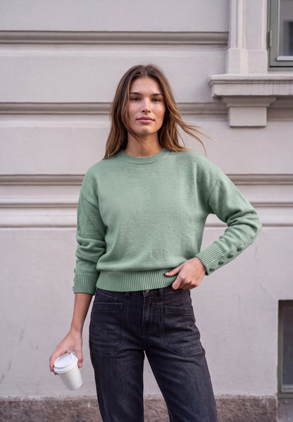 Pullover mit Rundhals und Knopfdetails