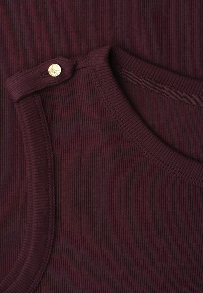 Top mit Rundhals und Knopfdetail