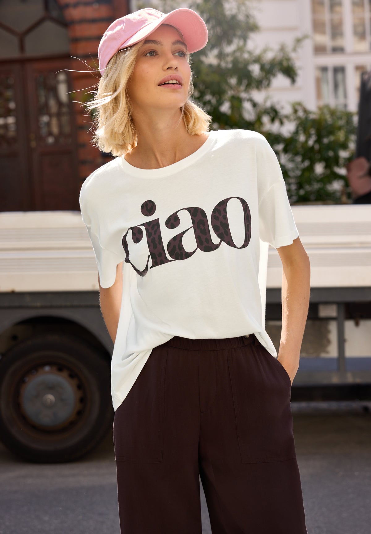 T-Shirt mit Rundhals und Wording
