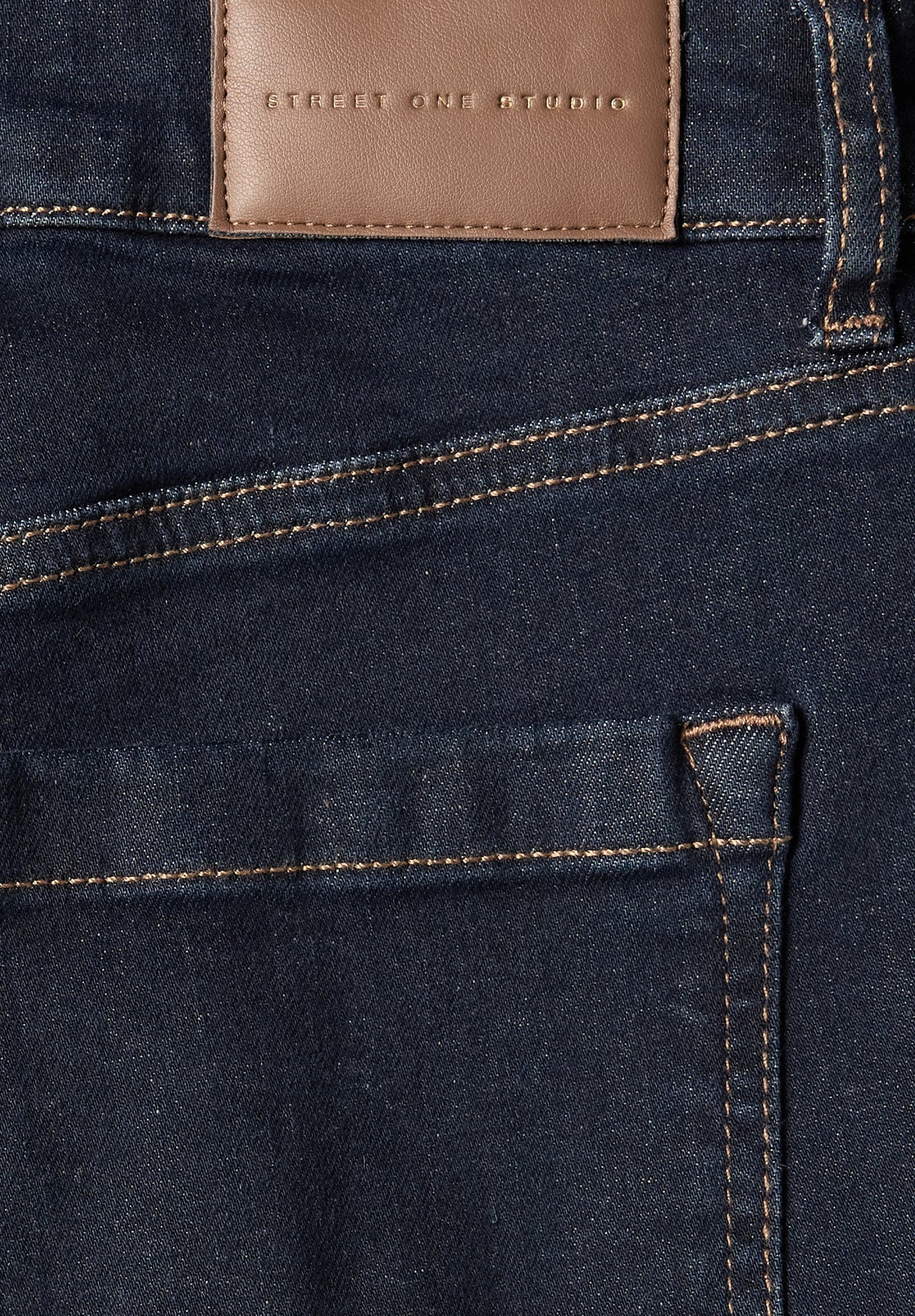 Mid Waist Wide Leg Jeans im Loose Fit