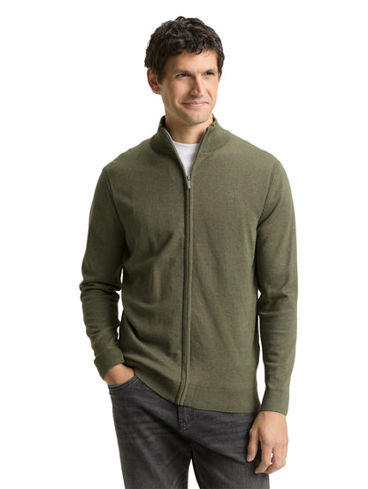 Strickjacke mit Stehkragen