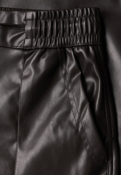 Straight Leg Hose in Leder-Optik