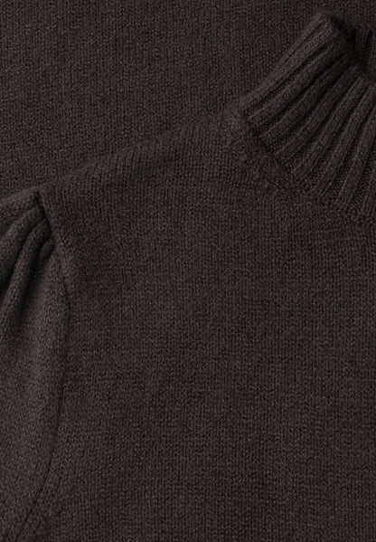 Knielanges Strickkleid mit Turtle Neck
