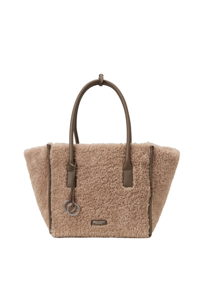 Shopper Model Gloria
